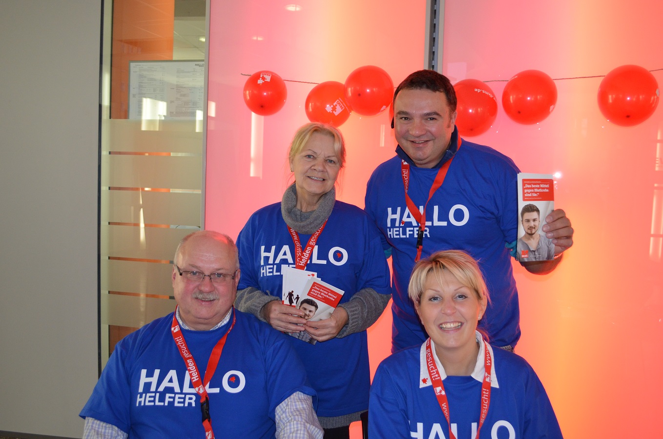 tl_files/kleiderherz/theme/images/Hilfsprojekt - 03.12.2013 - DKMS SpardaBank/DKMS-Sparda-Berlin-Team.jpg